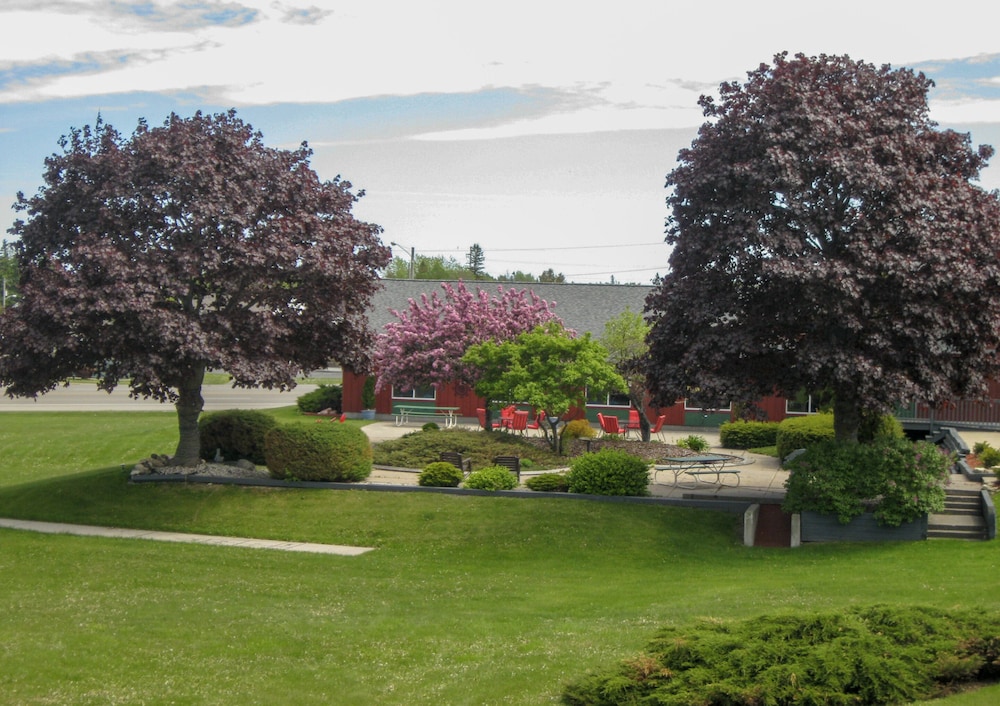 Cedar Hill Lodge - photo 60