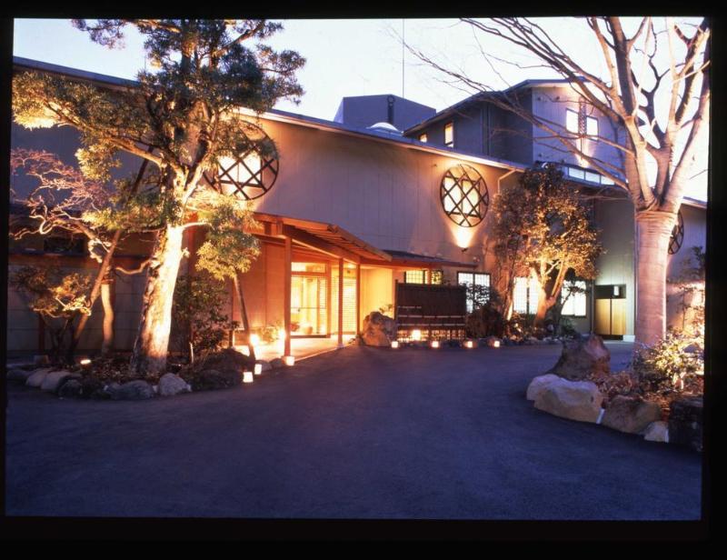 Marukyu Ryokan — 4-Star Luxury Hotel in Izu, Japan