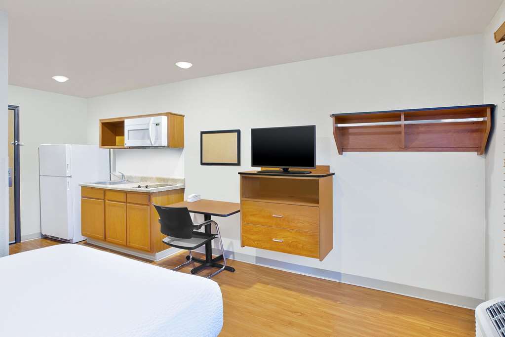 WoodSpring Suites Columbus Urbancrest - photo 6