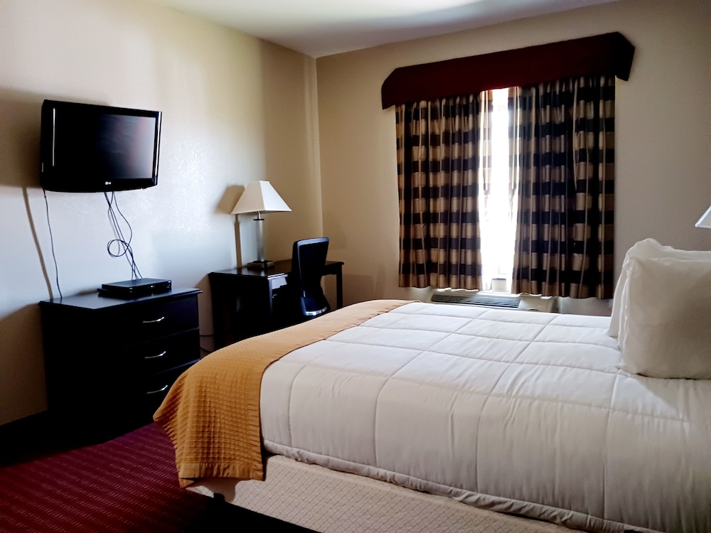 Yorktown Inn And Suites - photo 14