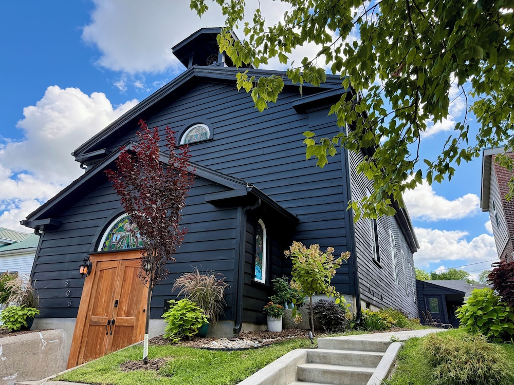 Historic Hope Chapel in Lafayette, United States