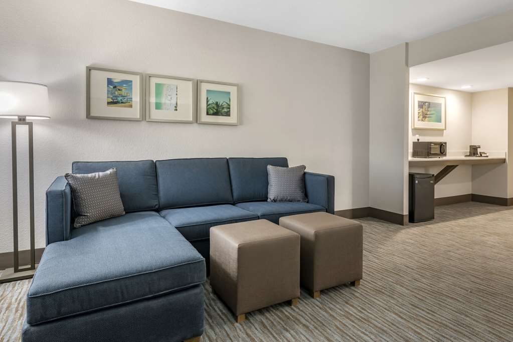 Comfort Inn & Suites Downtown Brickell Port of Miami - photo 26