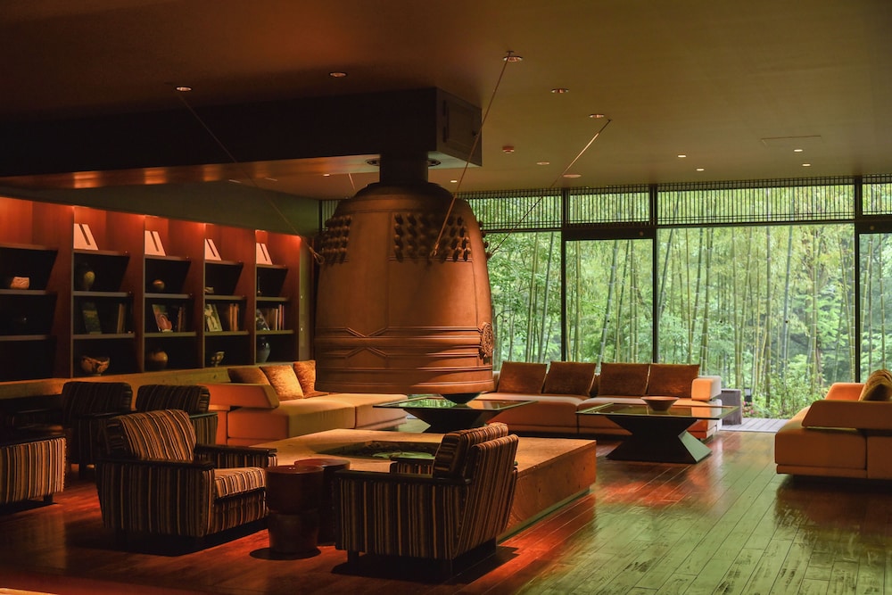 Chikusenso Onsen — hotel in Shiroishi