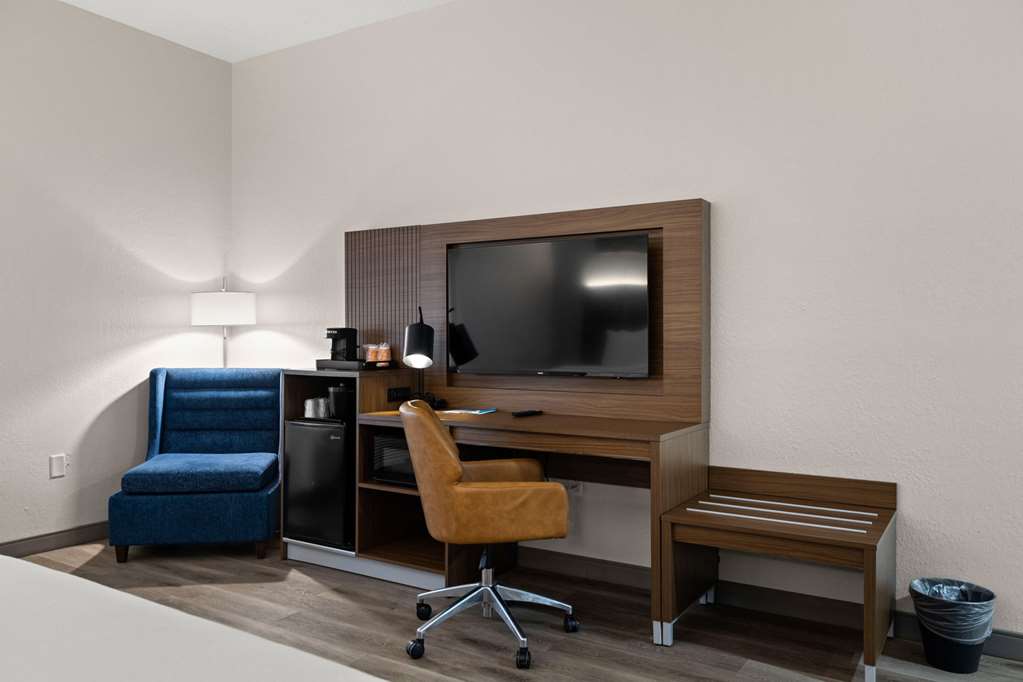 Clarion Pointe Lakeland I 4 - photo 17