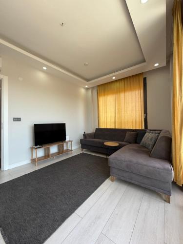 Havalimanı Manzaralı Lux Daire — 4-Star Luxury Hotel in Aksu, Turkey