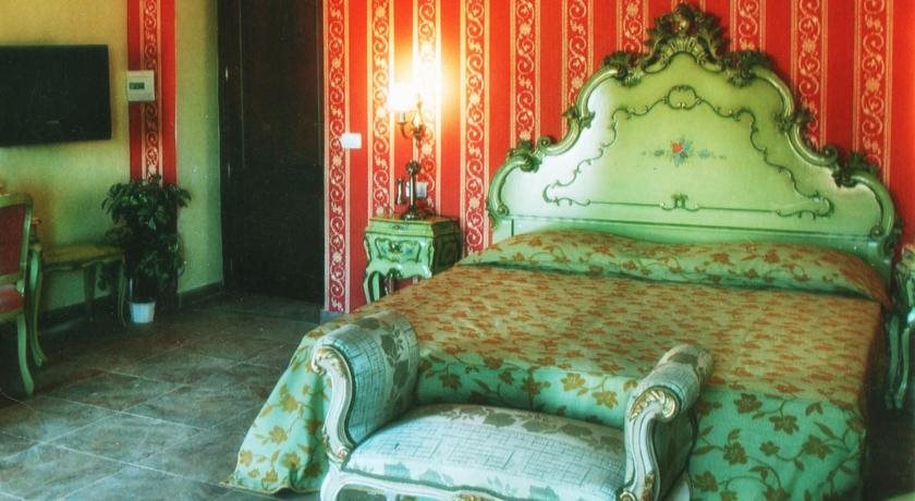 Hotel Domenico — 4-Star Luxury Hotel in Castiglione Di Sicilia, Italy