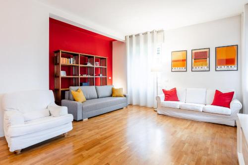 Ospedale Niguarda Privacy in Apt con terrazza — 4-Star Luxury Hotel in Milan, Italy