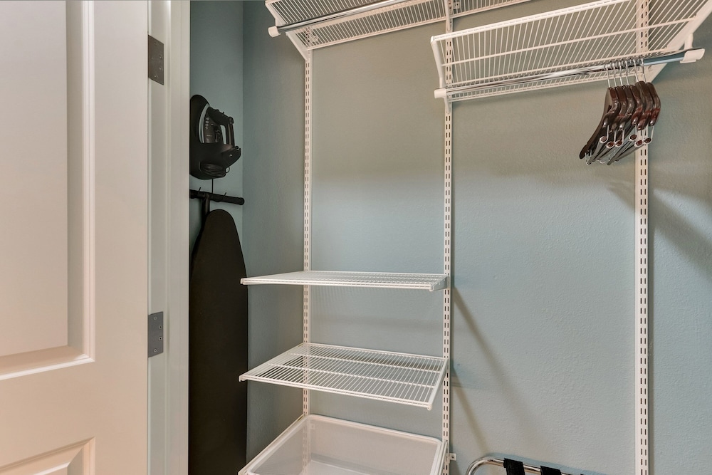 TownePlace Suites by Marriott Houston I 10 East - photo 27