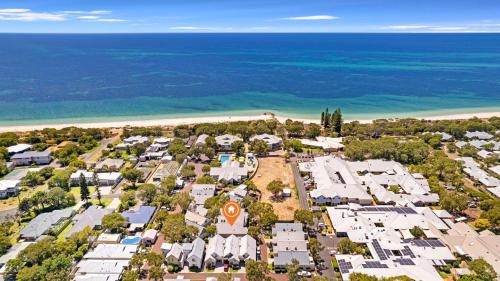 Tides at 65 Cape View Resort — Broadwater — photo 4