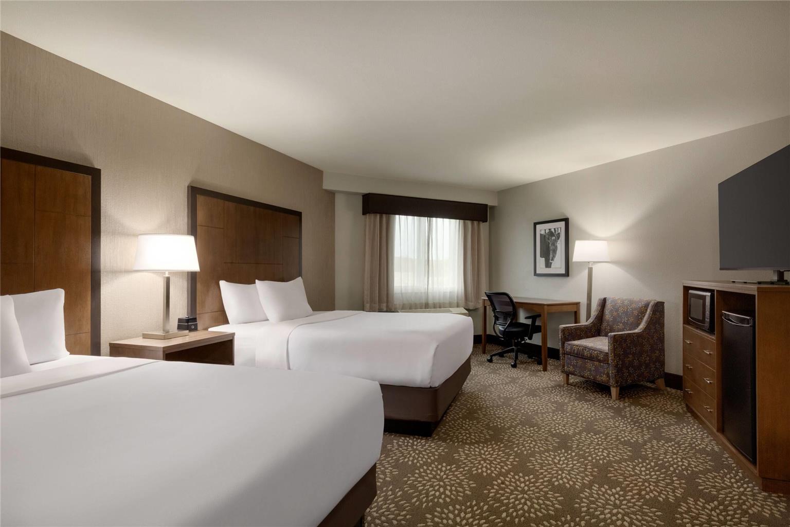 La Quinta Inn & Suites by Wyndham Fairbanks Airport - photo 31