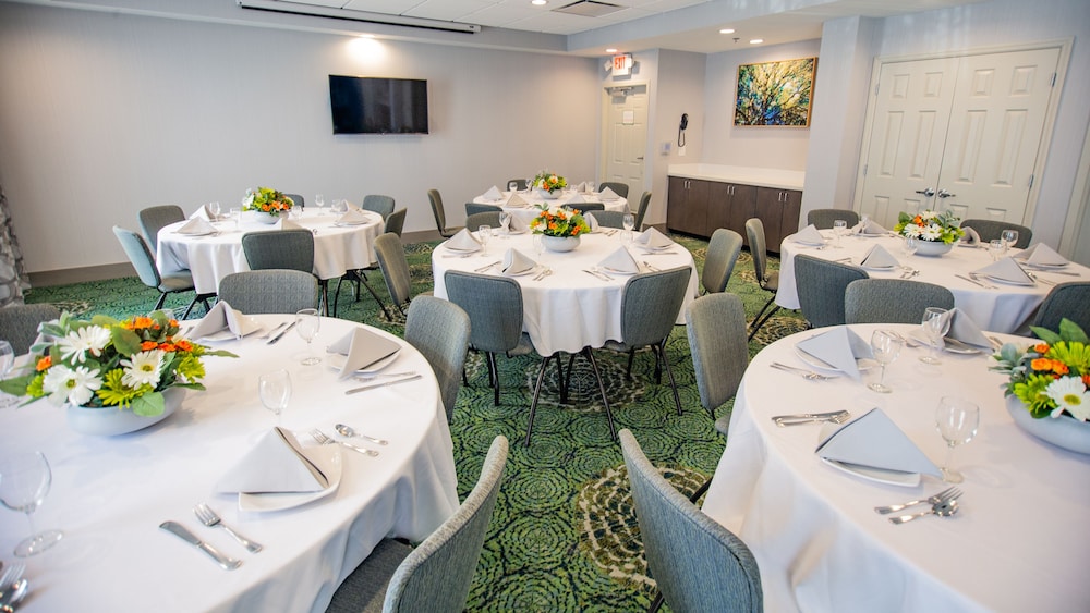 Holiday Inn Knoxville N Merchant Drive by IHG - photo 27