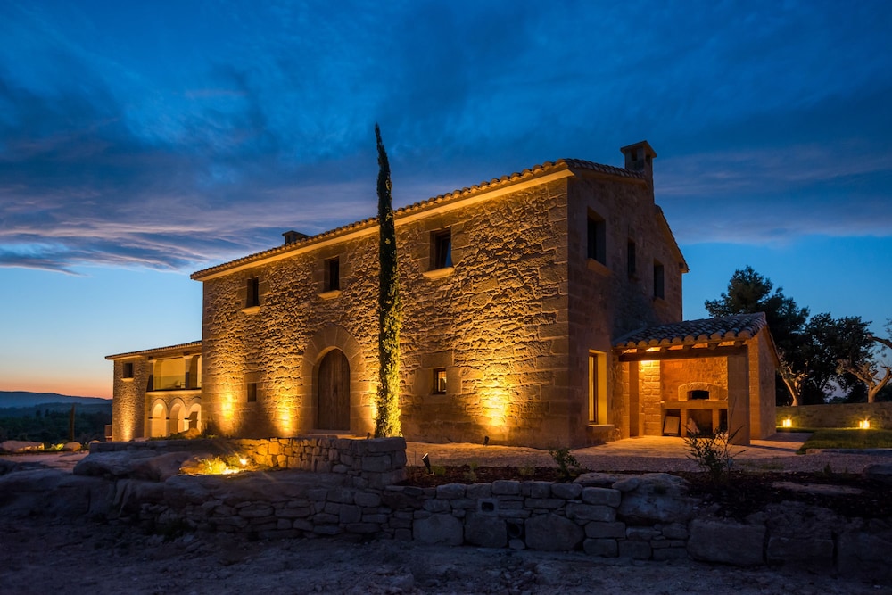Hotel Mas de la Costa in Valderrobres, Spain