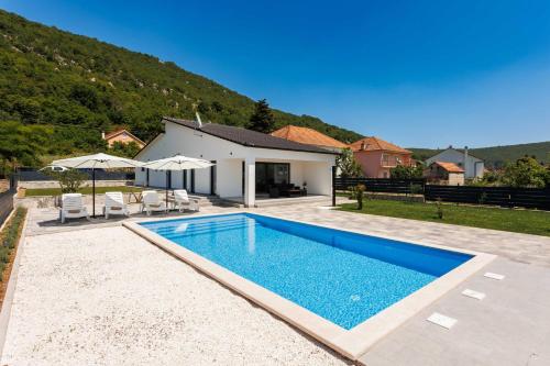 Kuća Grab - carbon neutral hotel in Unknown City
