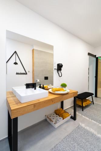 Szolid — 4-Star Luxury Hotel in Miskolc, Hungary