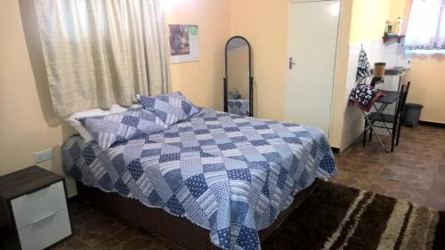 Furnished self catering bedsitter in Lusaka, Zambia