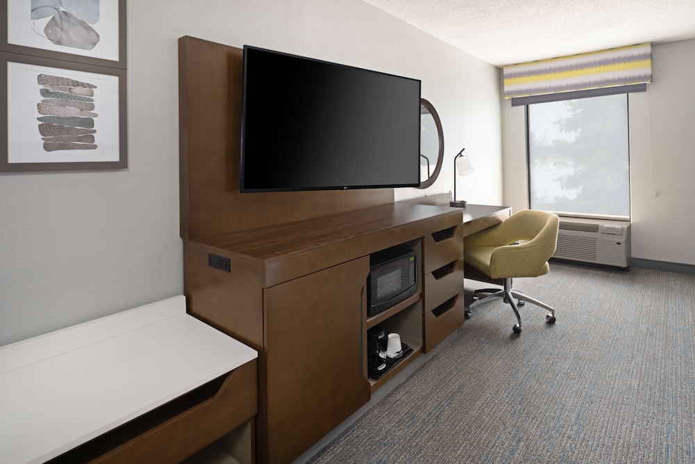 Hampton Inn Richmond Midlothian Turnpike - photo 8