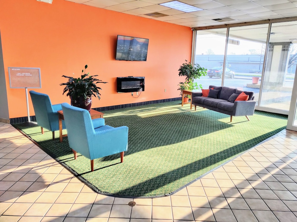 Sprucewood Inn - photo 2