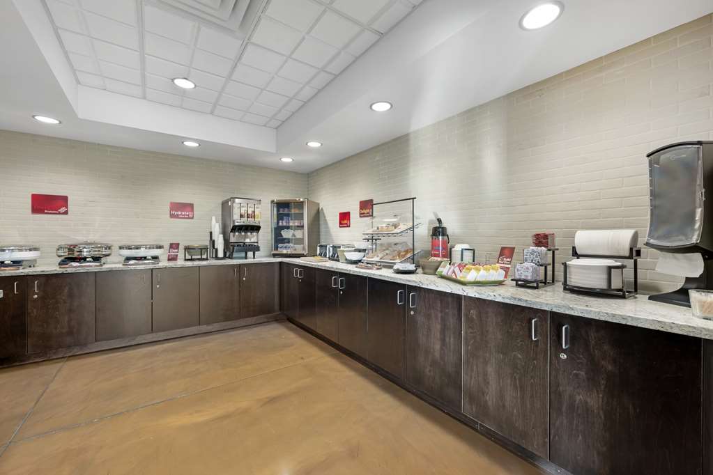 Best Western Plus Lakeview Hotel - photo 39