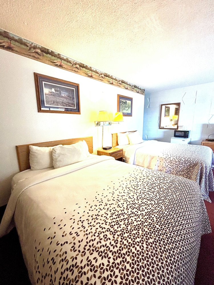 Dakota Inn in Huron, United States