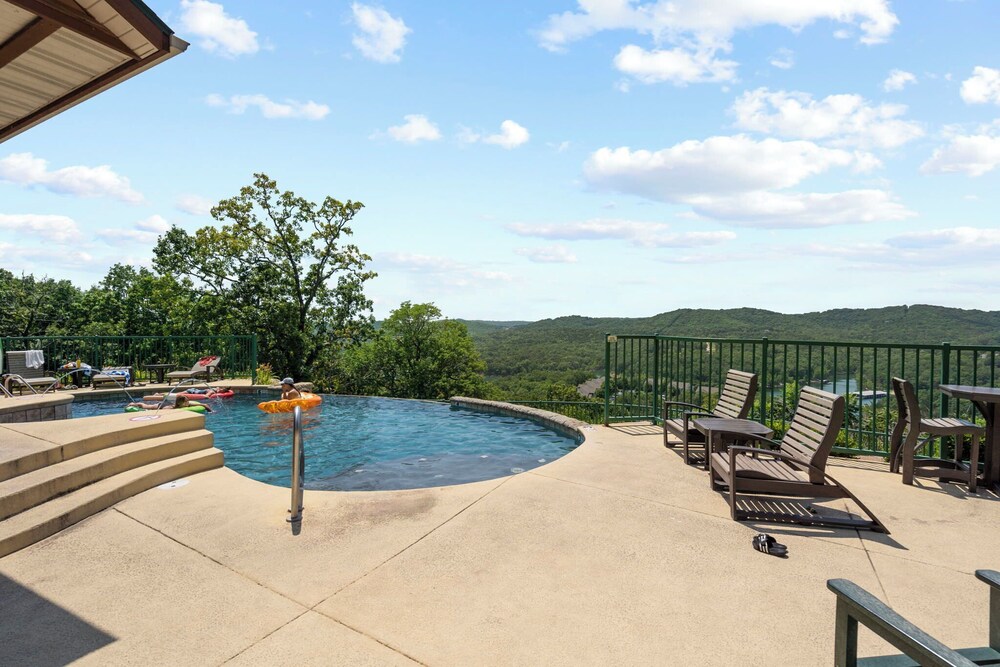 Stone Cliff Relaxation w Resort Amenities - photo 27