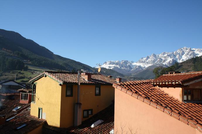 HosterIa La Antigua — hotel in Potes