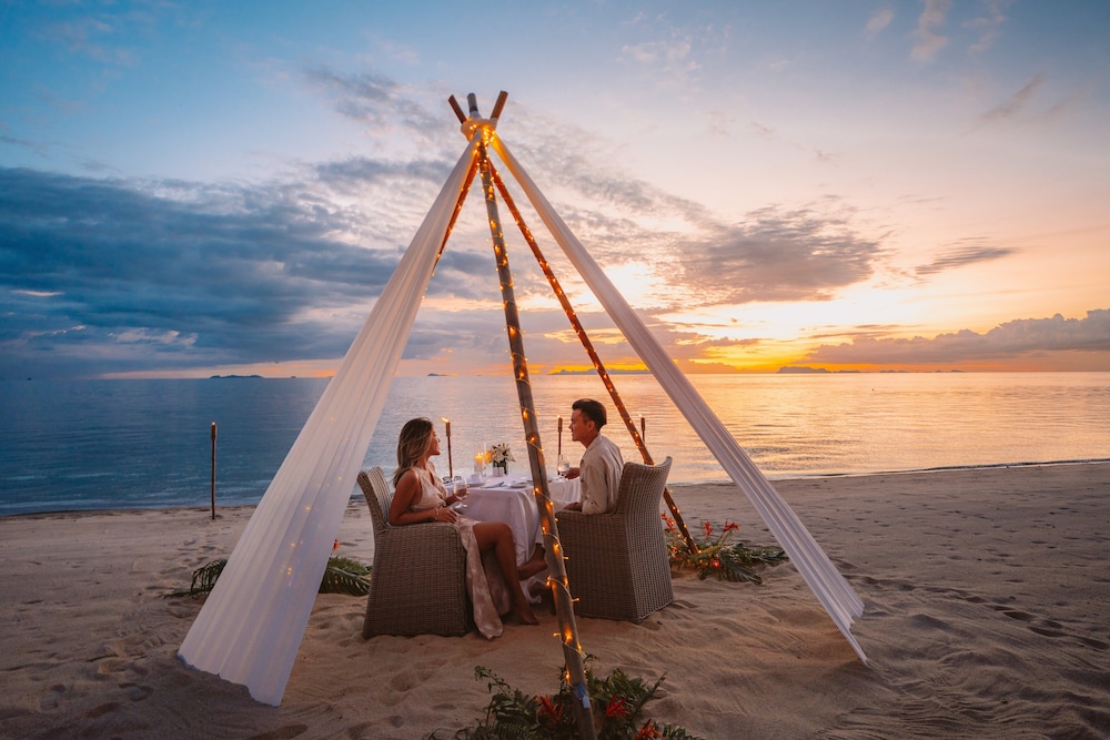 מזון ומשקאות