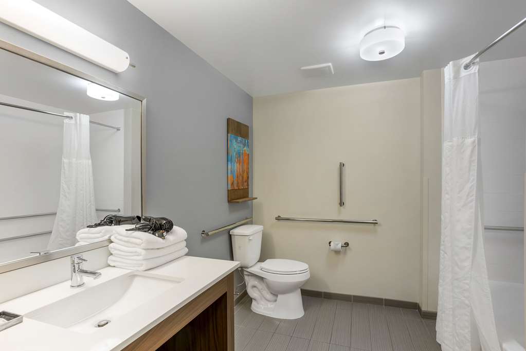 MainStay Suites North Central York - photo 9