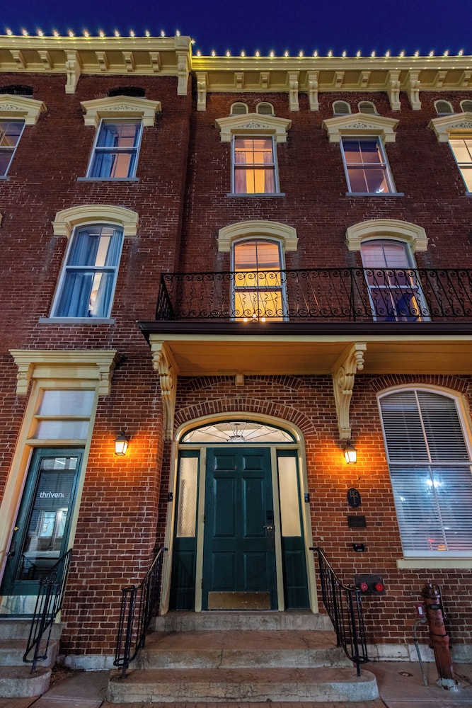 The Woodford Hotel - photo 22