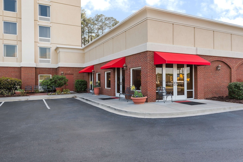 Hampton Inn & Suites Florence North I 95 - photo 37
