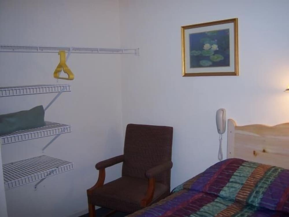 Summer Place Hotel - photo 17