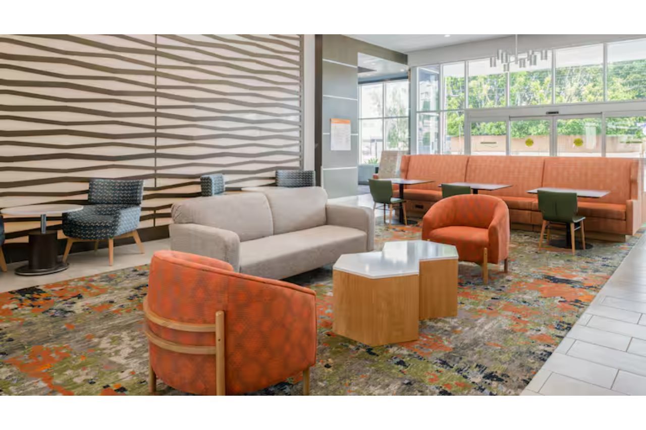 Hampton Inn by Hilton North Hollywood - photo 5