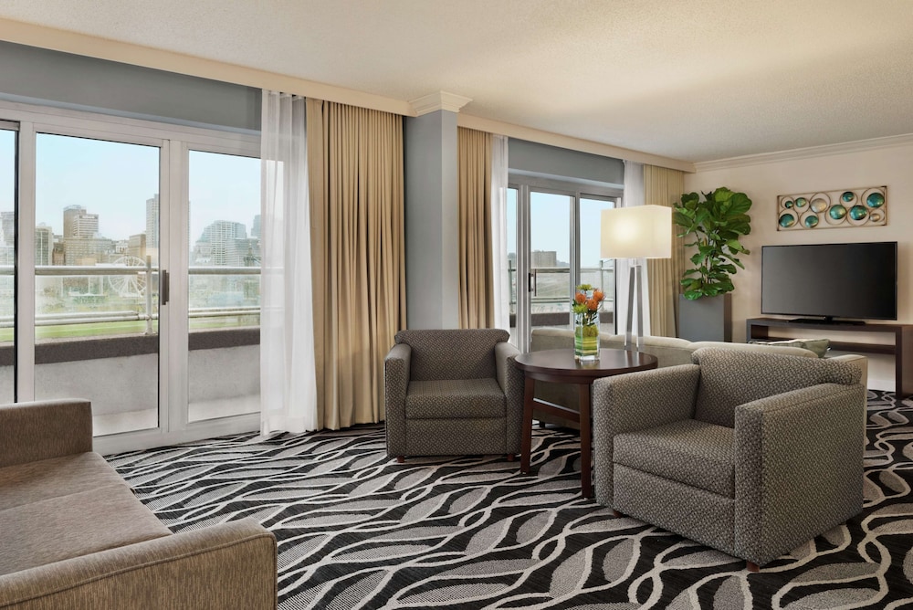 Embassy Suites by Hilton Cincinnati RiverCenter - photo 30