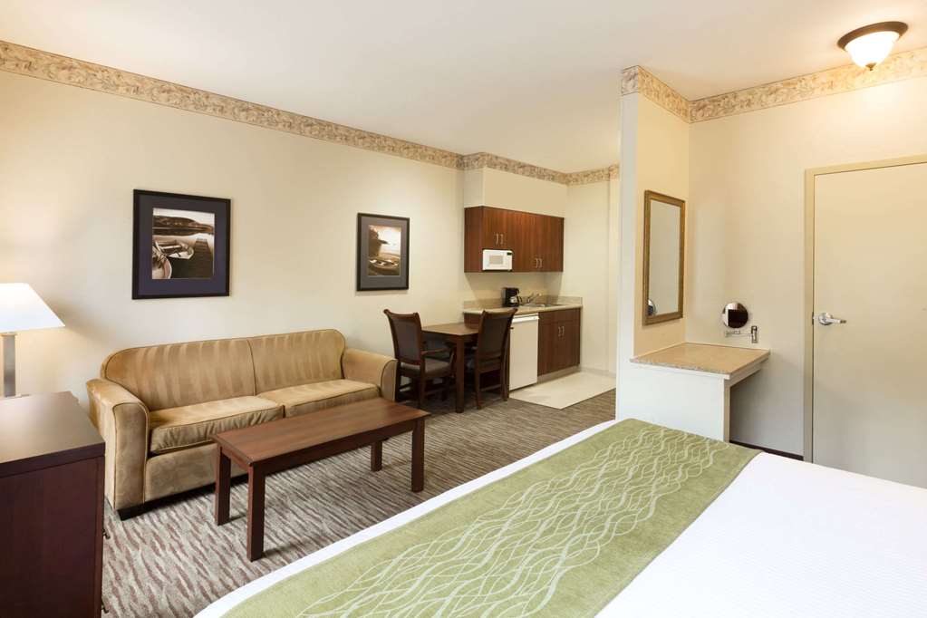 Hawthorn Suites by Wyndham Rancho Cordova Folsom - photo 8