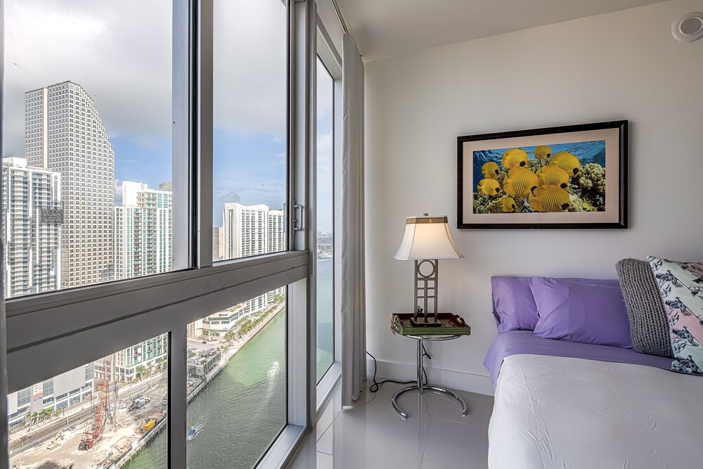 Private Residences at ICON Twr3 by JOS17 - photo 8