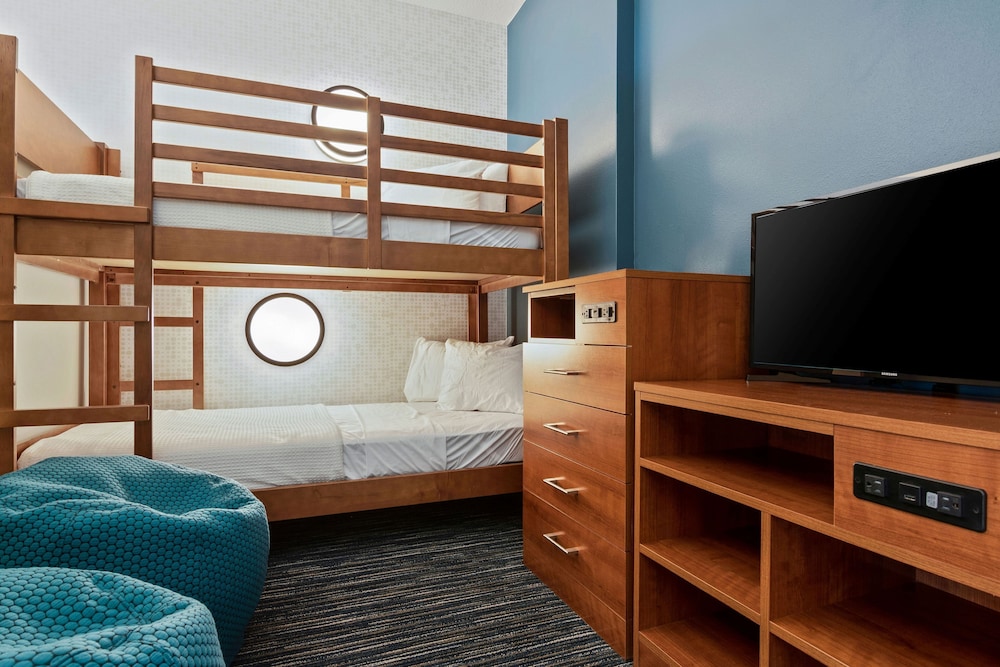Holiday Inn Express & Suites Orlando Lake Buena Vista by IHG - photo 4