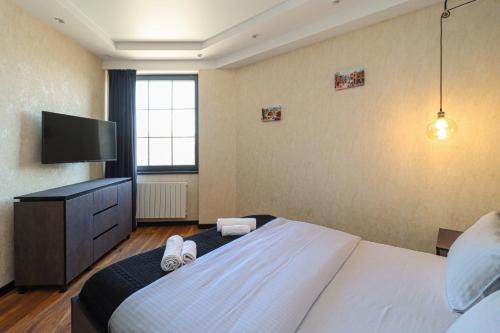 Super Stylish Apartment With Amazing Views By Wehost
