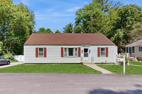 Spruce Creek Grove in Kittery, United States