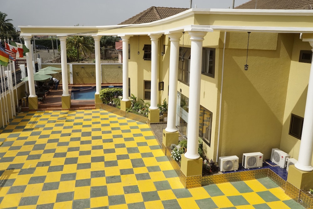 Sonia Hotel - carbon neutral hotel in Accra