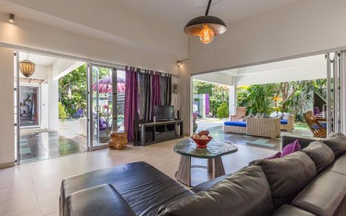 Villa Purple — 4-Star Luxury Hotel in Legian, Indonesia
