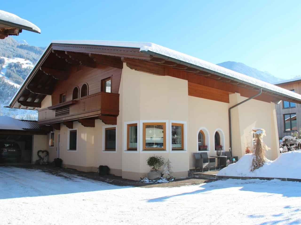 Apartment Hundsbichler 2 by Interhome — 4-Star Luxury Hotel in Hippach, Austria