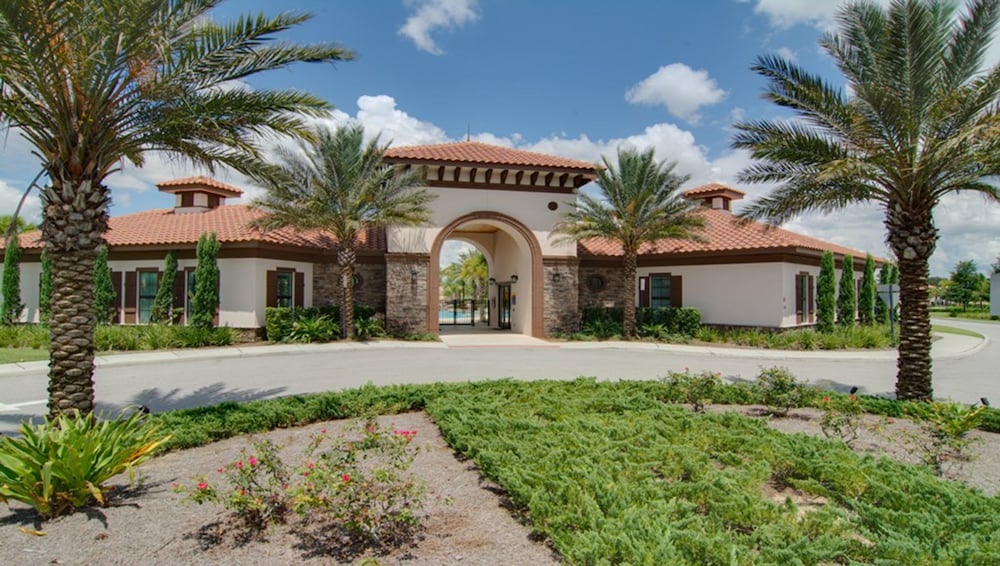 7 Bedrooms 5 Bathrooms Solterra 4103 Od - photo 23
