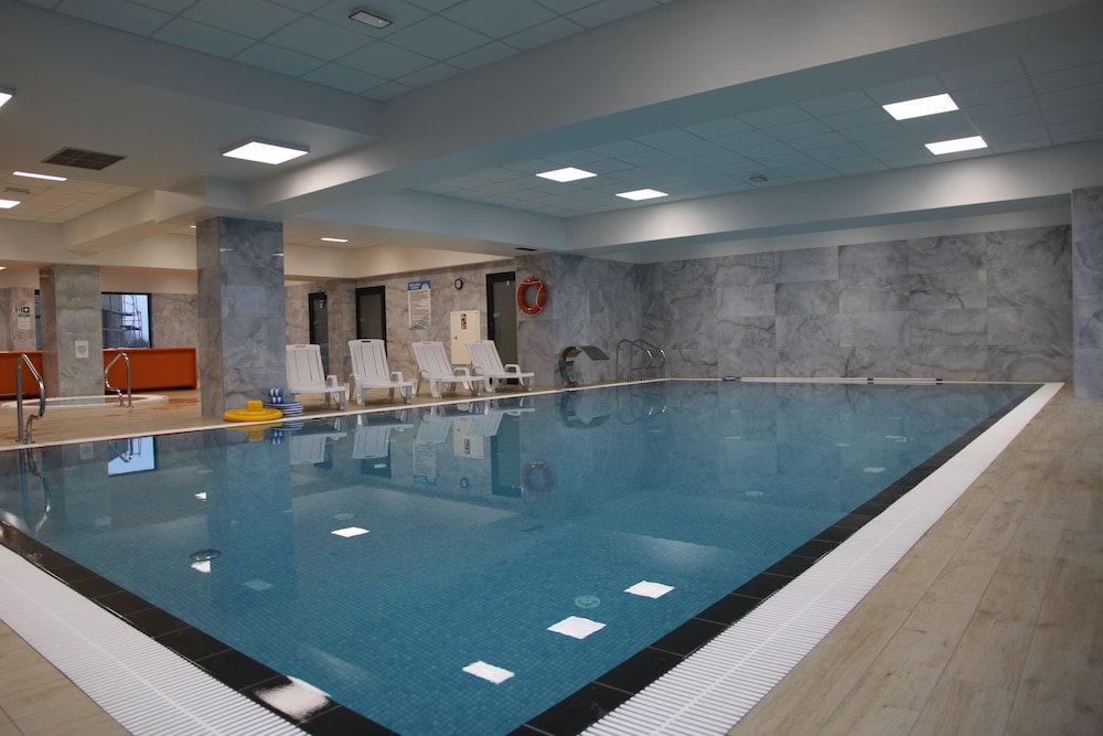 Hotel i Apartamenty Gorzelanny Dźwirzyno in Kolobrzeg, Poland