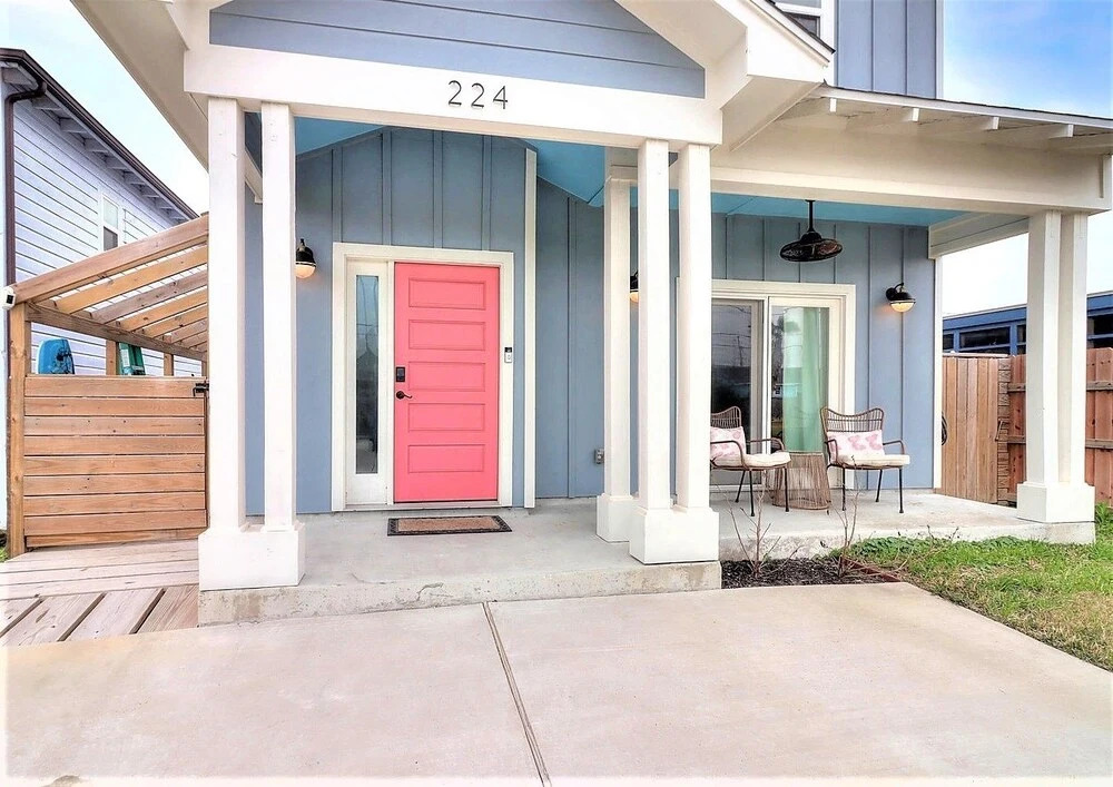 La Puerta Rosada Gorgeous home w Private Pool — 4-Star Luxury Hotel in Port Aransas, United States