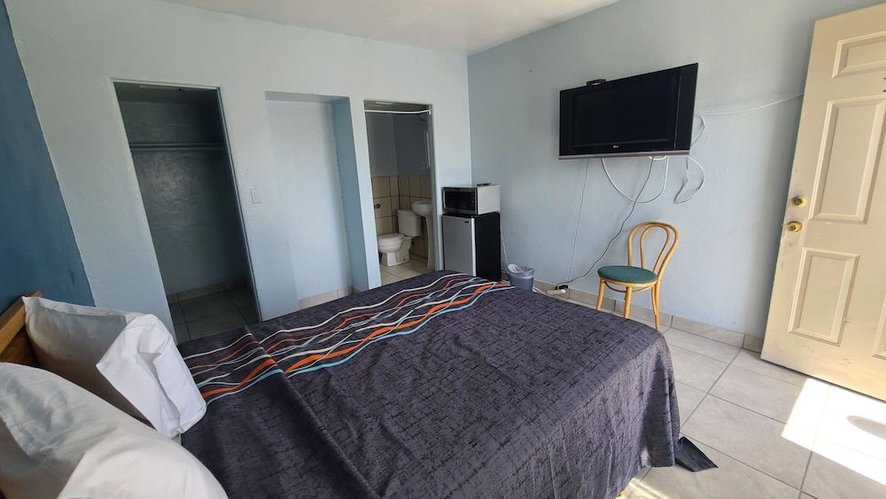 Green spot motel — hotel in Victorville