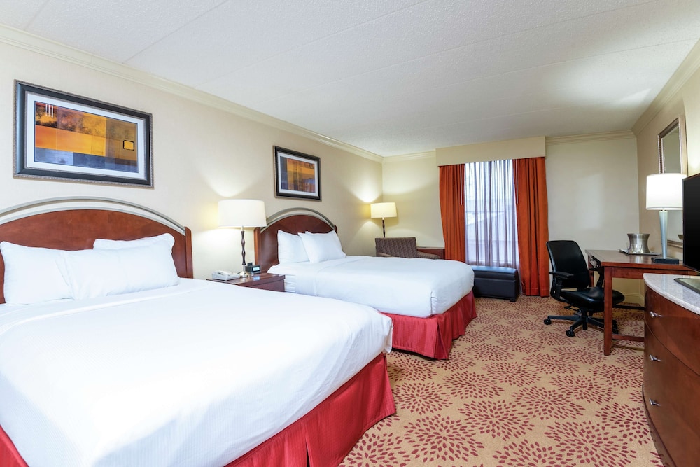 DoubleTree by Hilton Hotel Grand Rapids Airport - photo 15