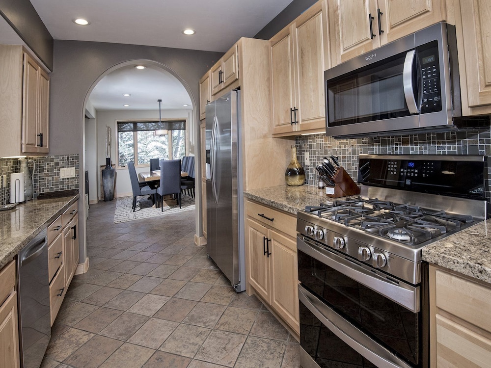 Glacier Court 1854 A - photo 19