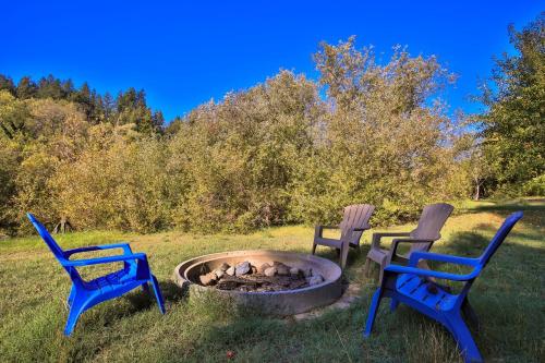 Lily Pad Hot Tub Private Dock BBQ Game Room Walk to Town Fast WiFi Dog Friendly - photo 5
