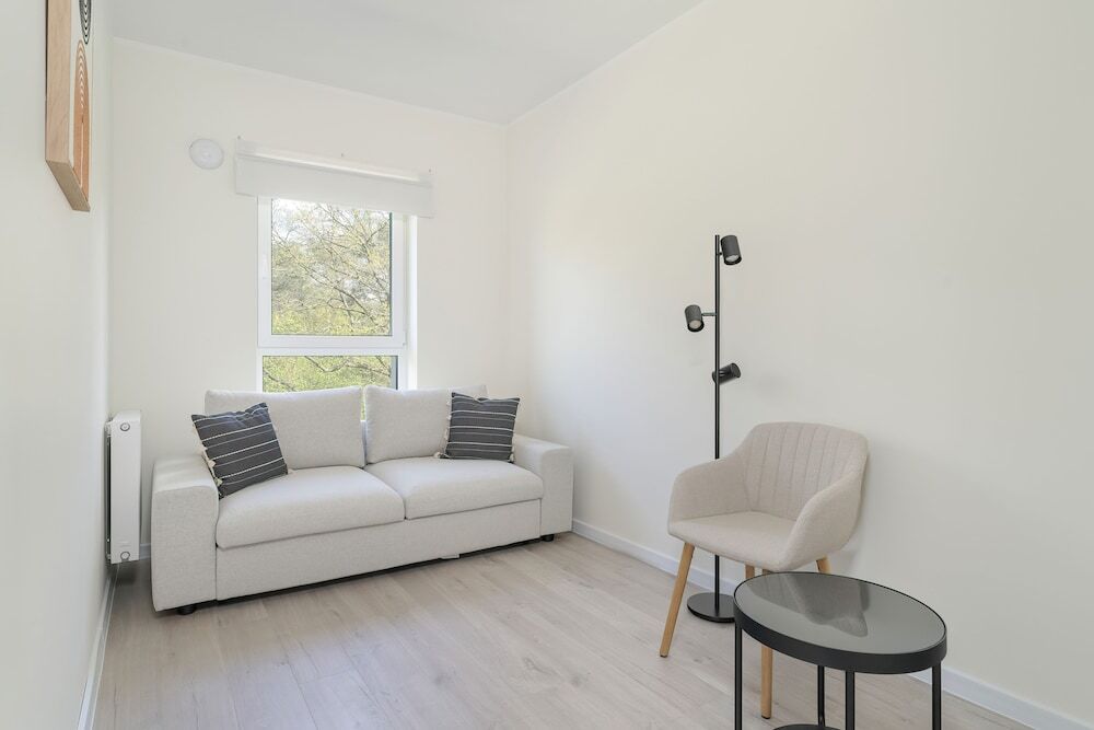 Family Apartment in Poznań with 2 Parking Spaces 3 Bedrooms and Balcony by Noclegi Renters — 4-Star Luxury Hotel in Poznan, Poland