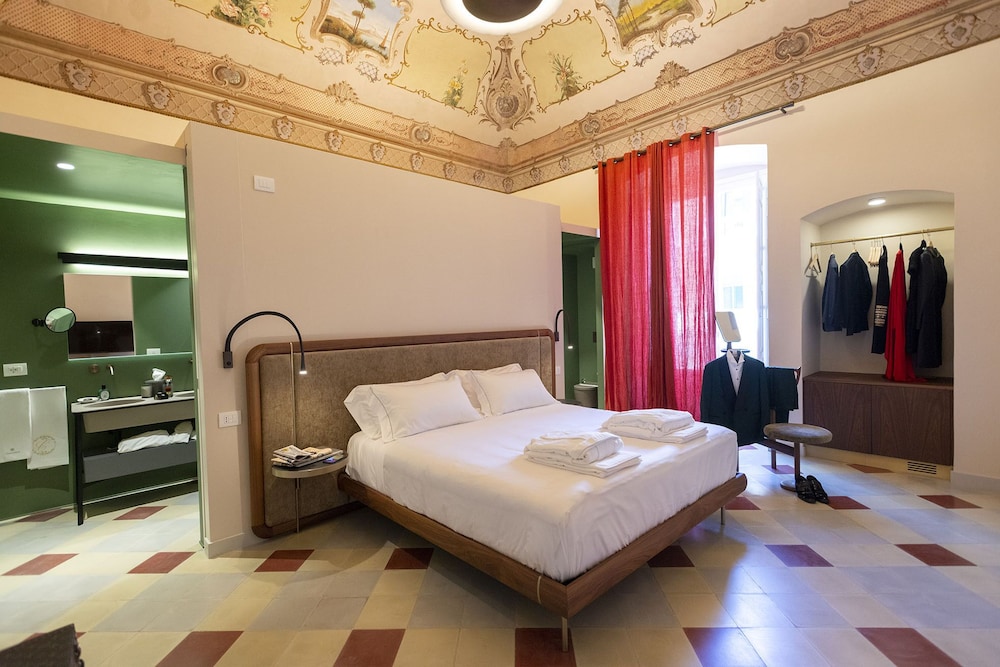 Dimora Clementina — 4-Star Luxury Hotel in Putignano, Italy