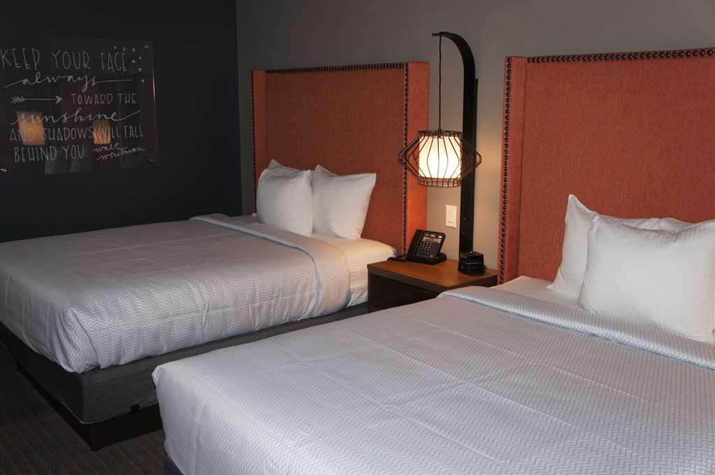 La Quinta by Wyndham Altoona Des Moines - photo 19